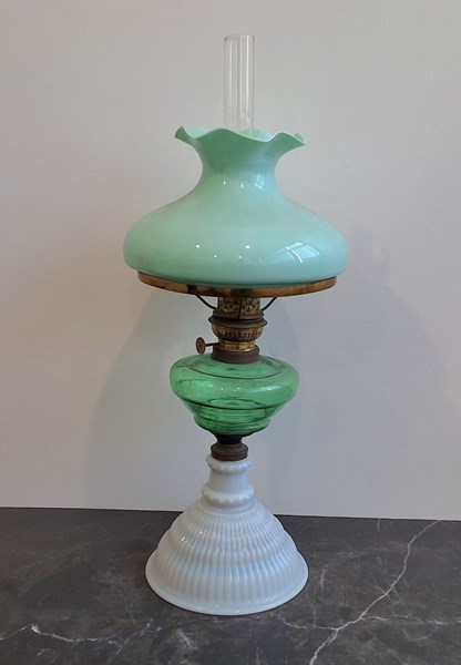 Lot 1383 - KEROSENE LAMP