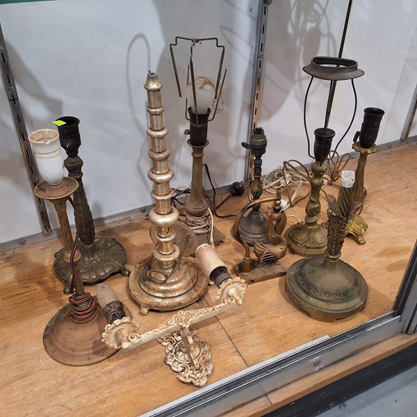 Lot 1396 - LAMP BASES