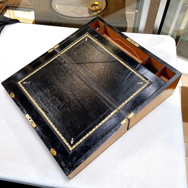 Lot 1162 - WRITERS BOX