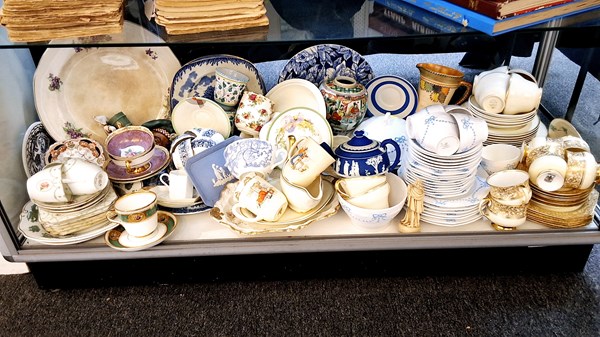Lot 1128 - SUNDRY CHINA