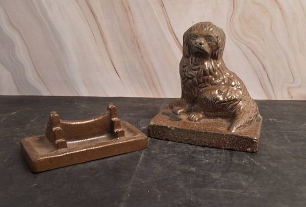 Lot 1154 - STONEWARE DOOR STOP