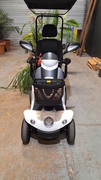 Lot 358 - MOBILITY SCOOTER