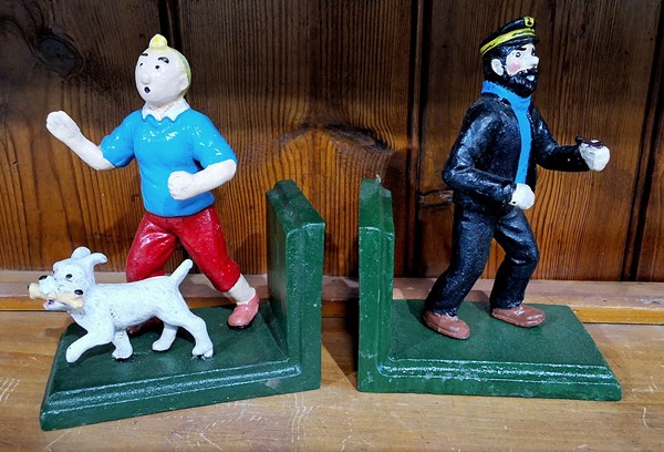 Lot 1290 - BOOK ENDS