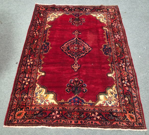 Lot 117 - PERSIAN RUG