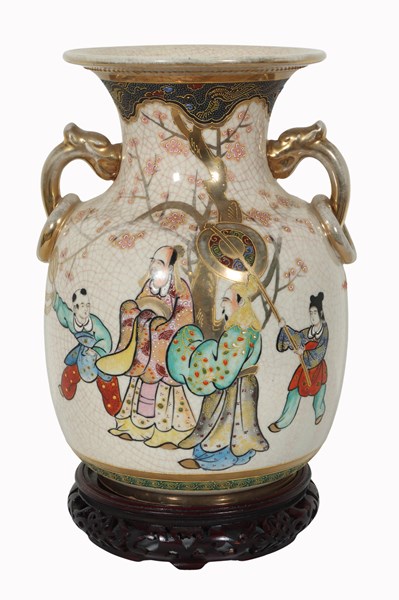 Lot 1298 - SATSUMA VASE