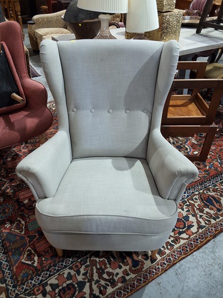 Lot 156 - ARMCHAIR