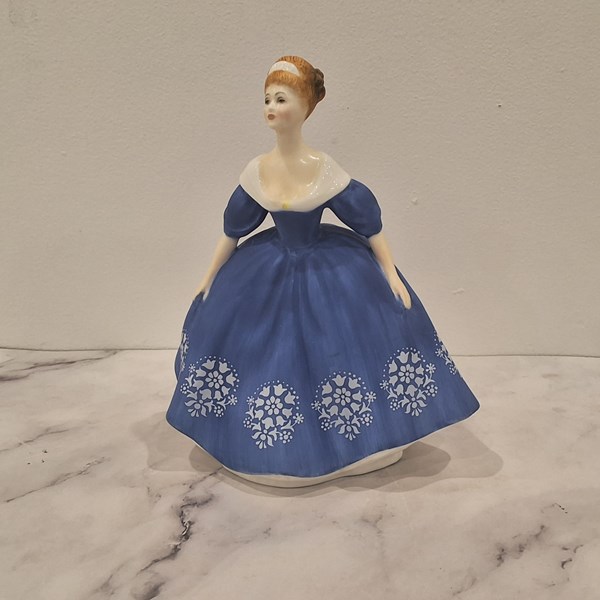 Lot 1271 - ROYAL DOULTON FIGURE