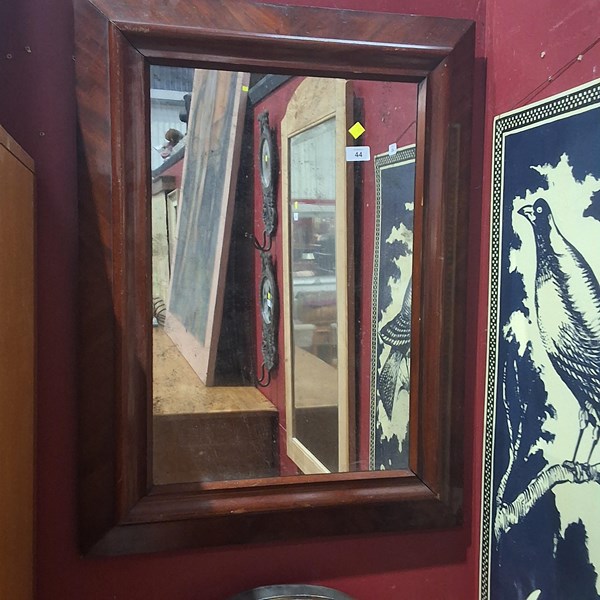 Lot 514 - MIRROR