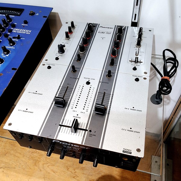 Lot 1187 - PIONEER MIXER