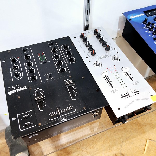 Lot 1188 - DJ MIXER