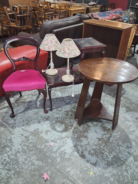 Lot 343 - FURNITURE LOT
