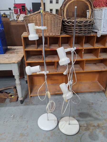 Lot 296 - LAMPS