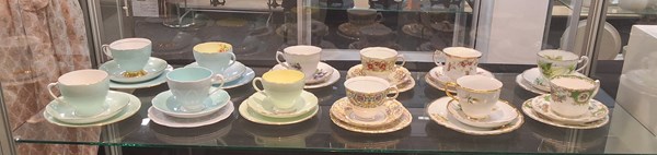 Lot 1307 - TRIO SETS