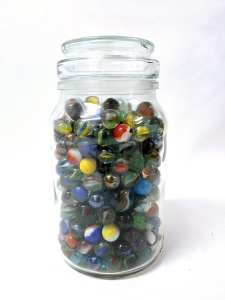 Lot 1252 - MARBLES