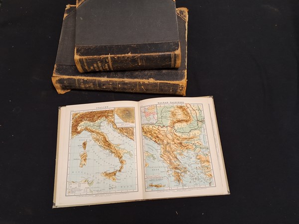Lot 1145 - ANTIQUARIAN BOOKS. H.G. WELLS