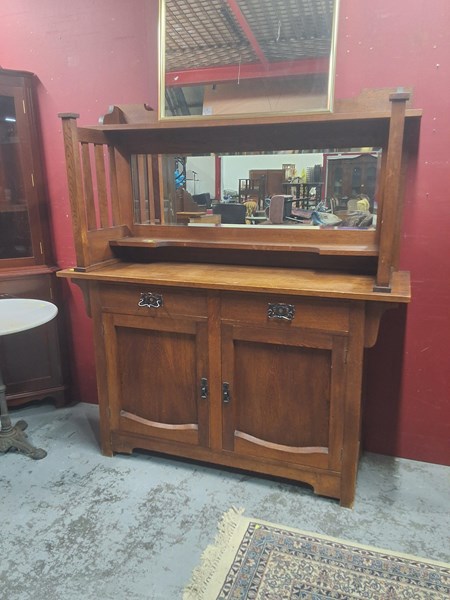 Lot 146 - SIDEBOARD