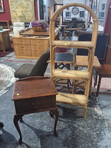 Lot 196 - BEDSIDE AND BOOKSHELF