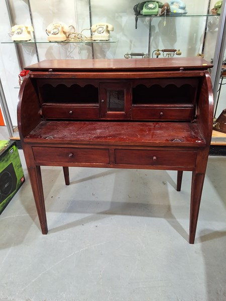 Lot 344 - BUREAU