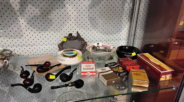 Lot 1229 - TOBACCANALIA