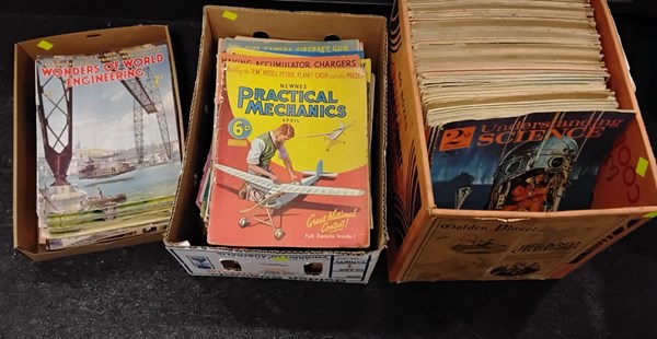 Lot 1212 - VINTAGE MAGAZINES