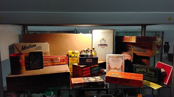 Lot 1399 - VINTAGE PACKAGING