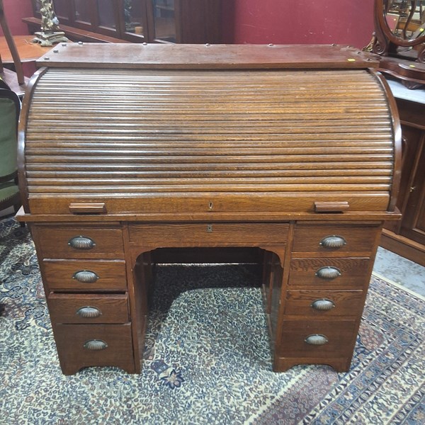 Lot 95 - ROLL TOP DESK