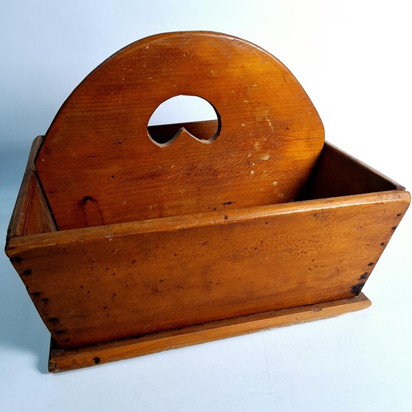 Lot 1383 - CUTLERY CARRIER