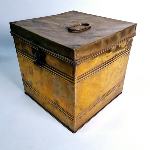 Lot 1304 - FOOD CARRIER