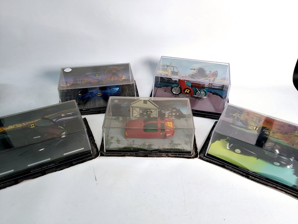 Lot 1332 - COLLECTORS MODELS