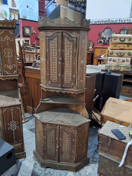 Lot 30 - CORNER CABINET