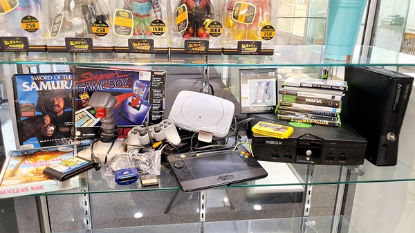 Lot 1324 - GAMERS LOT