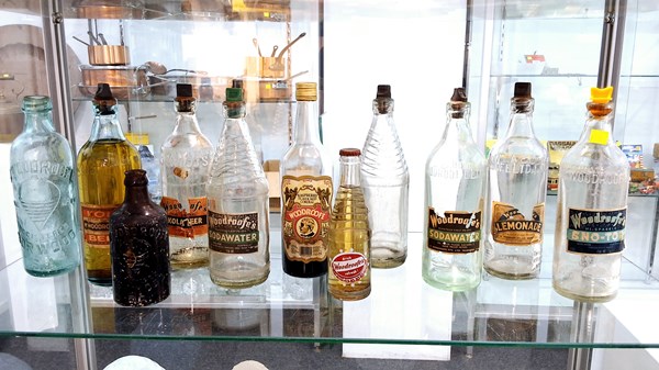Lot 1400 - WOODROOFE'S BOTTLES