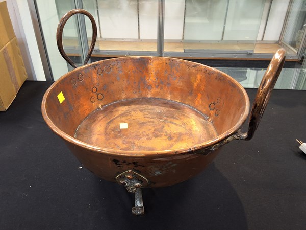 Lot 1251 - POT