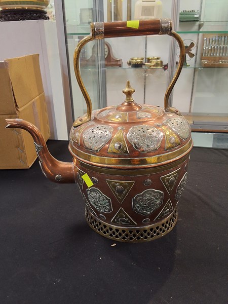 Lot 1262 - KETTLE