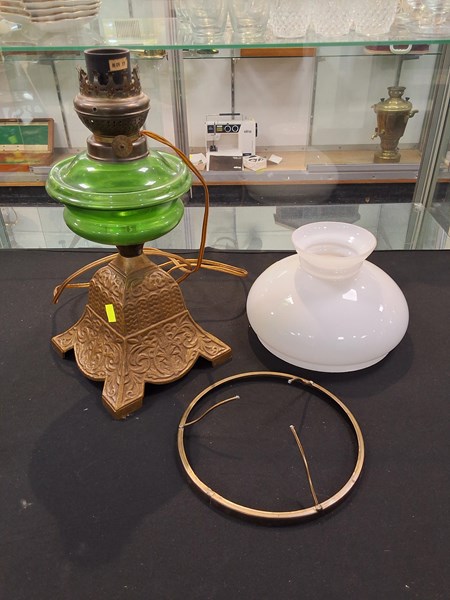 Lot 1299 - LAMP