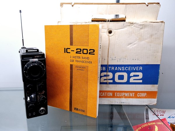 Lot 1349 - AMATEUR RADIO TRANSCEIVER