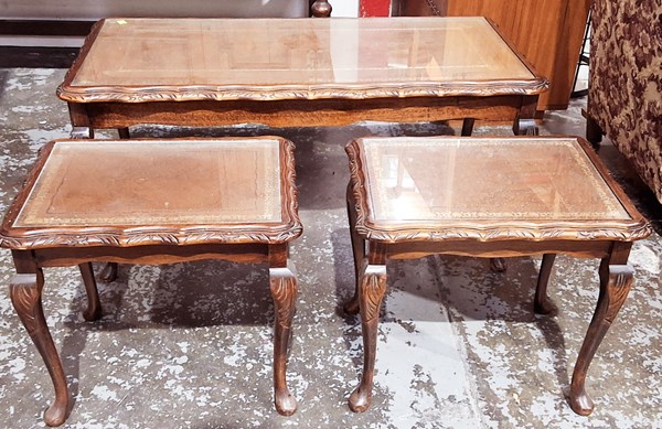 Lot 263 - NEST OF TABLES