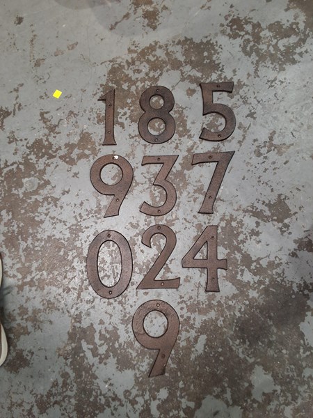Lot 19 - NUMBERS