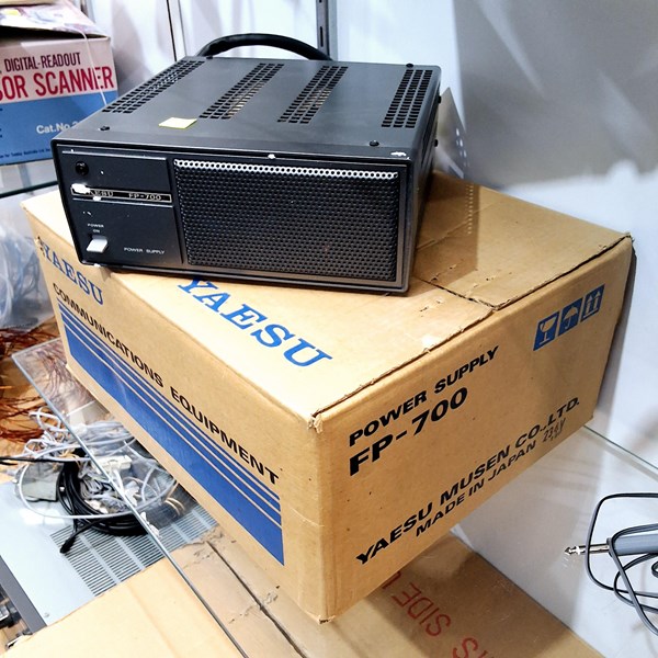 Lot 1341 - AMATEUR RADIO POWER SUPPLY