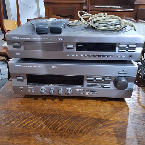 Lot 205 - YAMAHA STEREO