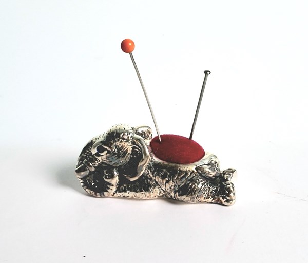 Lot 1031 - SILVER PIN CUSHION