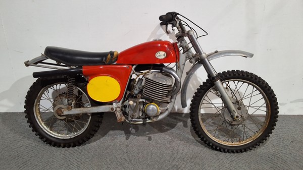 Lot 21 - GREEVES GRIFFON