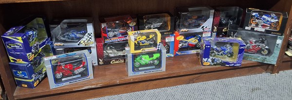 Lot 52 - MOTORCYCLE MODELS