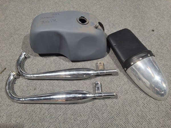 Lot 34 - YAMAHA PARTS