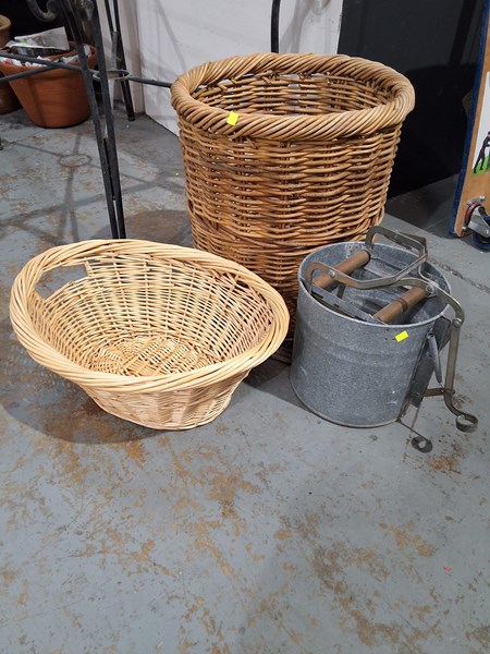 Lot 259 - CANE AND BUCKET