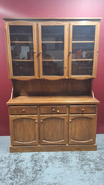Lot 167 - KITCHEN DRESSER