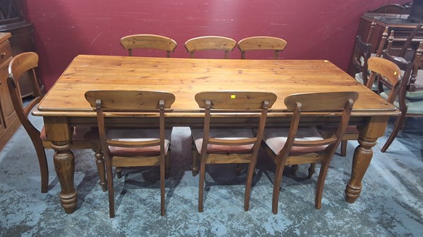 Lot 162 - DINING SUITE