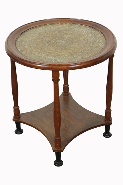 Lot 12 - OCCASIONAL TABLE