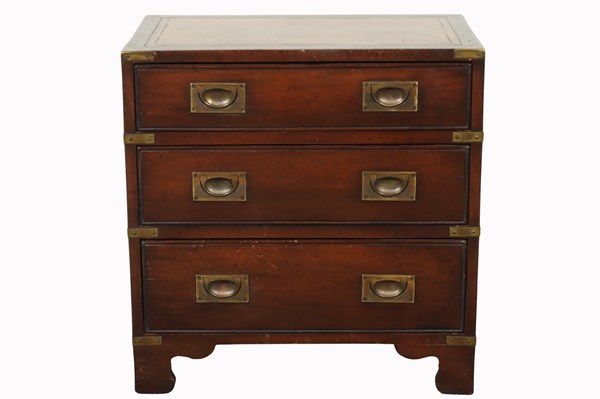 Lot 119 - PETITE CAMPAIGN CHEST