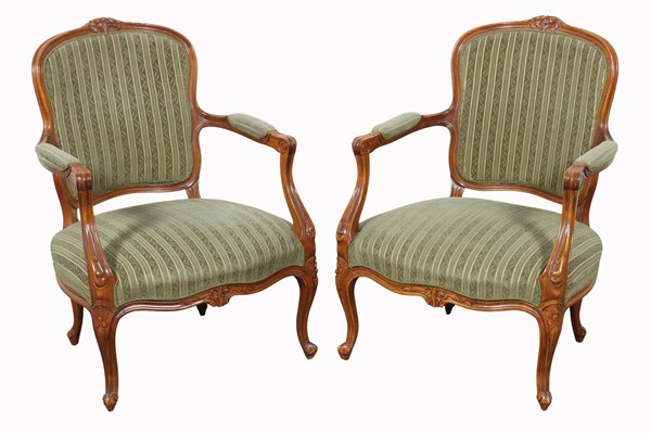 Lot 114 - PAIR OF ARMCHAIRS